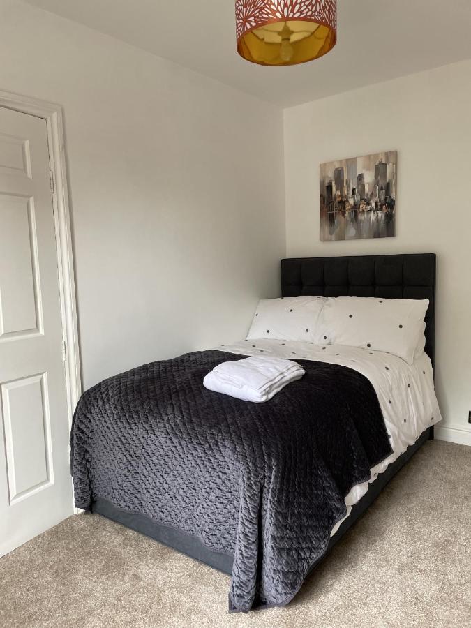 4 Bedroom House In Harrogate Town Centre Exterior foto